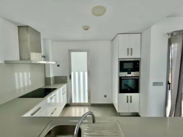 Casa independiente en calle Hércules