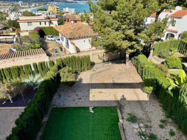 Casa independiente en calle Hércules