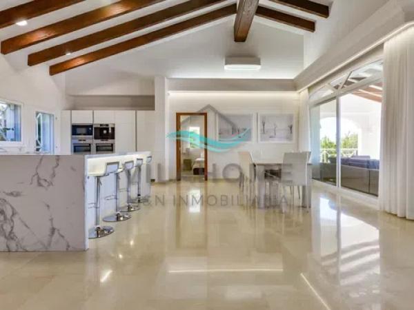 Casa independiente en calle Costa Azul