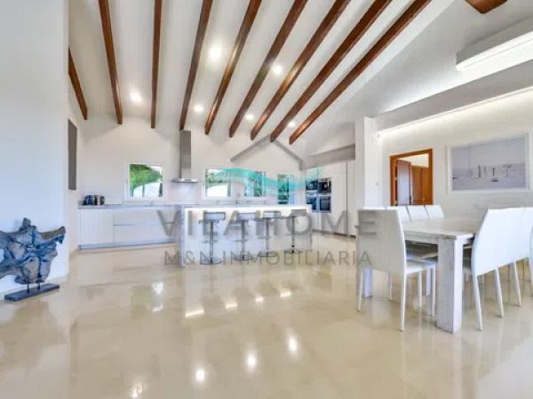 Casa independiente en calle Costa Azul