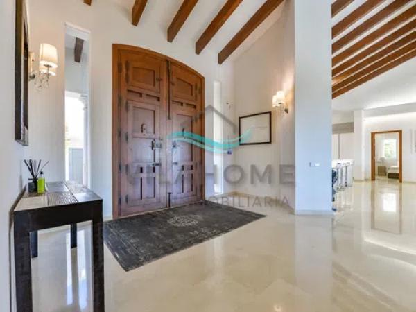 Casa independiente en calle Costa Azul