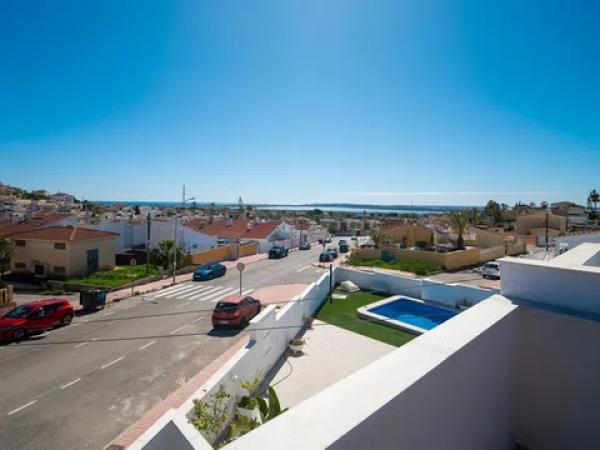 Chalet adosado en avenida de La Costa Azul, 93