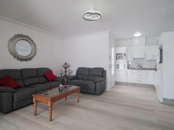 Chalet adosado en avenida de La Costa Azul, 93