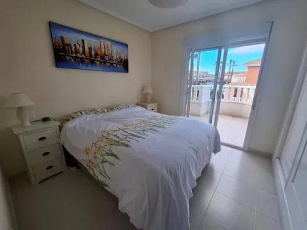 Chalet adosado en dona pepa s/n