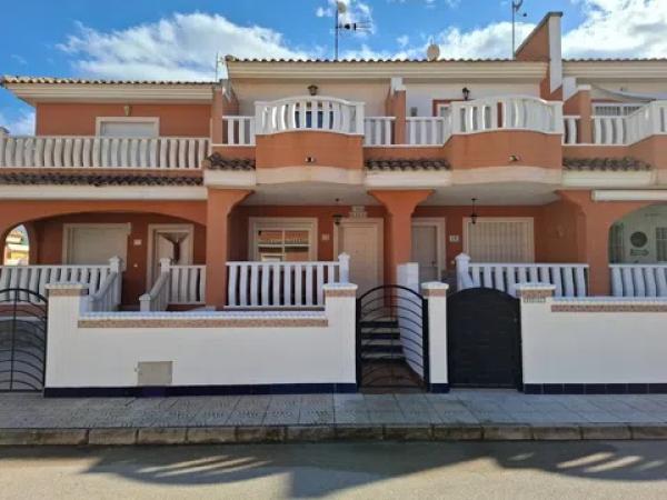 Chalet adosado en dona pepa s/n