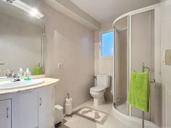 Chalet pareado en calle Marfil