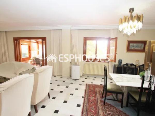 Chalet en Pueblo Levante