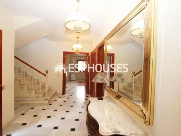 Chalet en Pueblo Levante