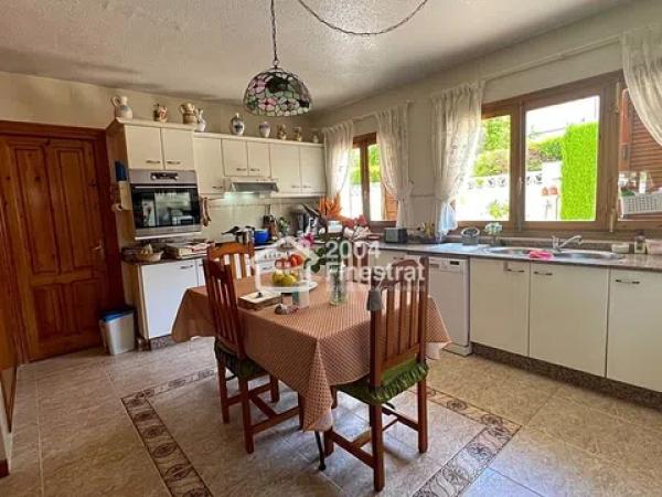 Casa independiente en avenida Doctor Severo Ochoa