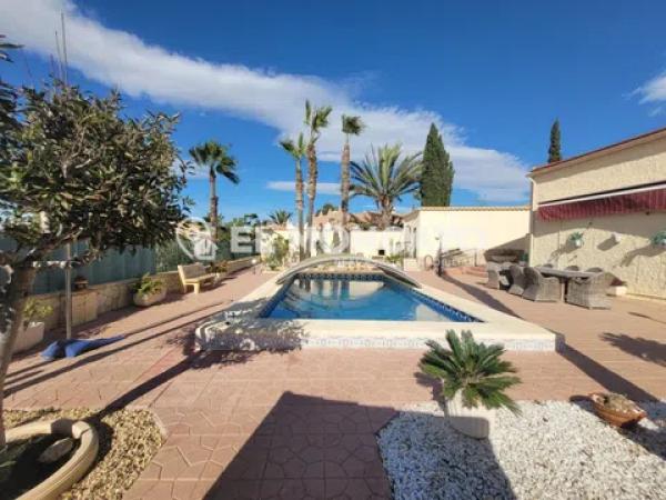 Casa independiente en calle Coliseo de Roma