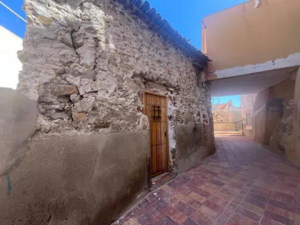 Casa independiente en calle de la Font, 4