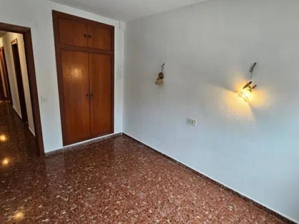 Piso en calle Andrés Lambert, 9