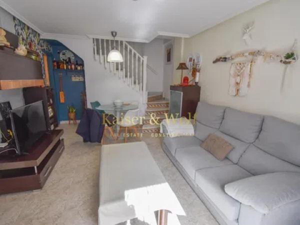 Casa independiente en avenida Zaragoza