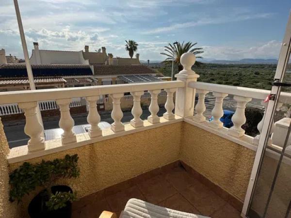 Chalet adosado en avenida del carbasi, 47