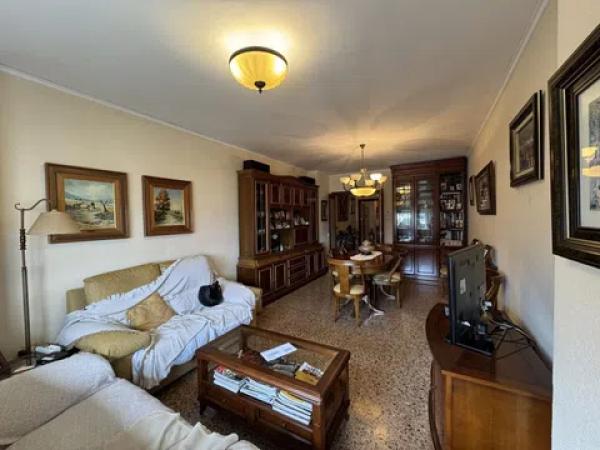 Piso en Barri Santa Rosa