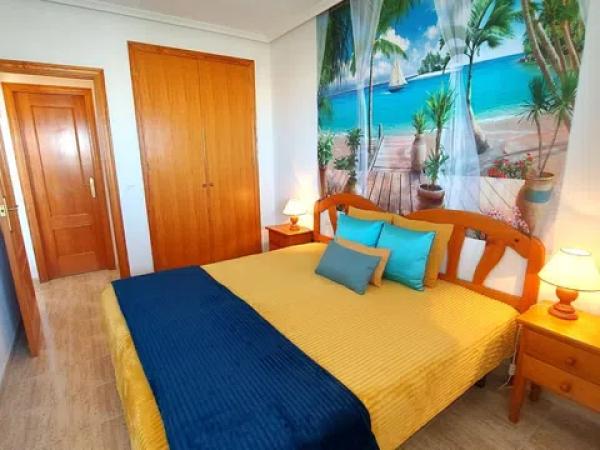 Piso en avenida Costa Blanca