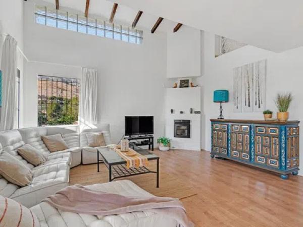 Casa independiente en camino pla del rocar