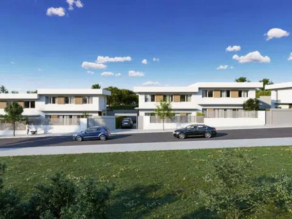 Chalet pareado en venta en calle Elena Fortún, 46