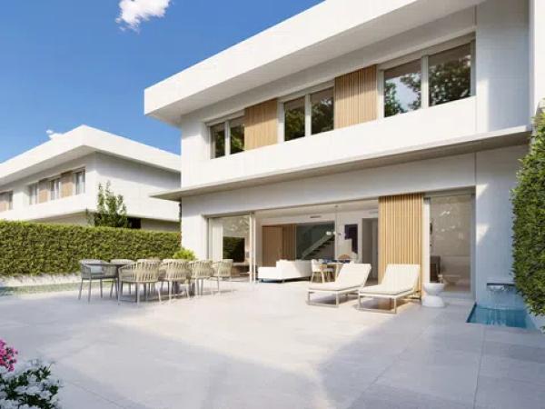 Chalet pareado en venta en calle Elena Fortún, 46