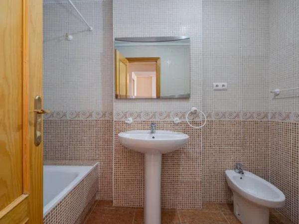 Piso en calle Caritas s/n