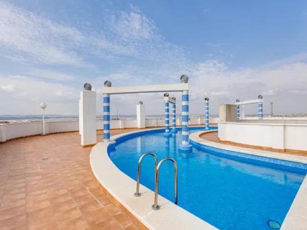 Piso en calle Caritas s/n