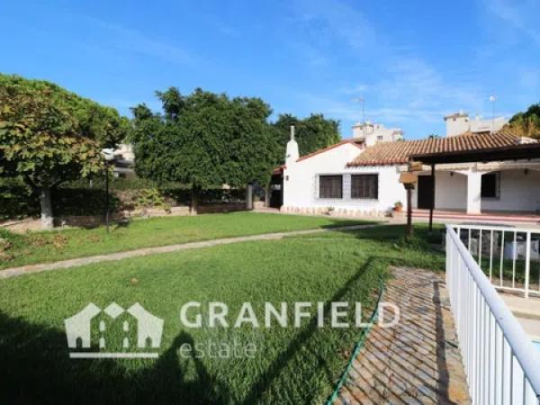 Chalet en Punta Prima