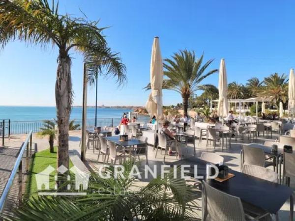 Chalet en Punta Prima