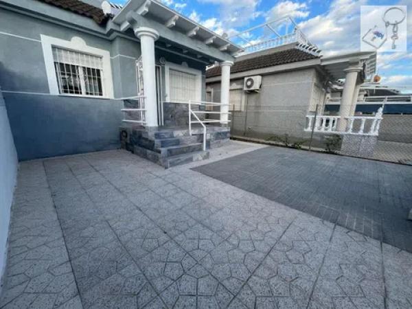 Chalet pareado en paseo de la Castellana