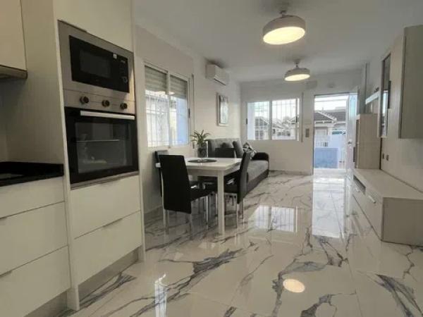 Chalet pareado en paseo de la Castellana