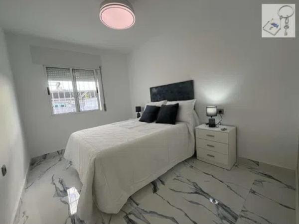 Chalet pareado en paseo de la Castellana