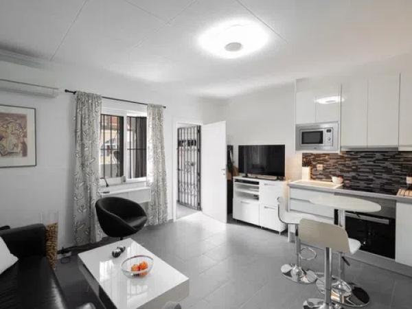 Chalet adosado en calle Liszt