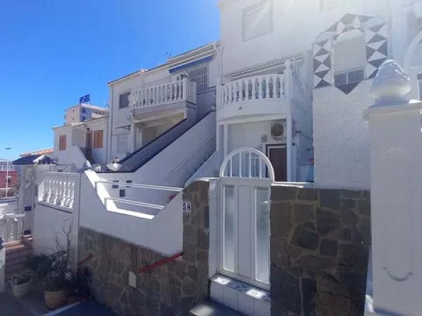 Chalet en Barrio Cabo Cervera