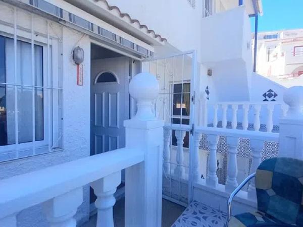 Chalet en Barrio Cabo Cervera