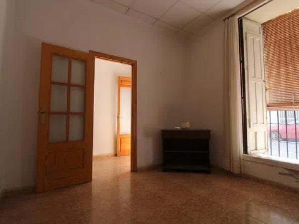 Casa independiente en calle Patricio Perez