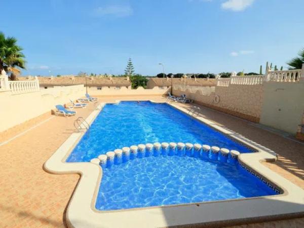 Chalet en Barrio Los Balcones - Los Altos del Edén