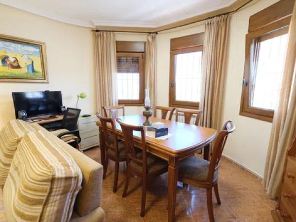 Chalet en Barrio Los Balcones - Los Altos del Edén