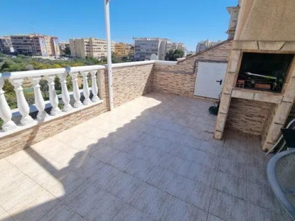 Dúplex en Barrio Torreblanca