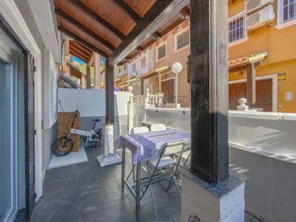 Chalet adosado en pasaje Ceuta