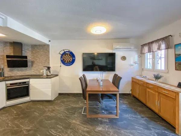 Chalet adosado en pasaje Ceuta