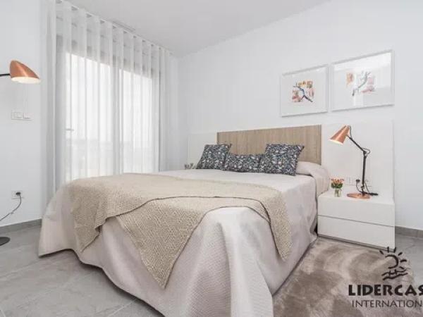 Piso en calle Pego s/n