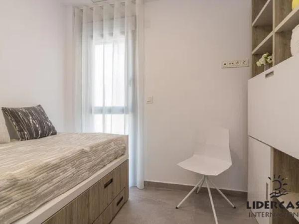 Piso en calle Pego s/n