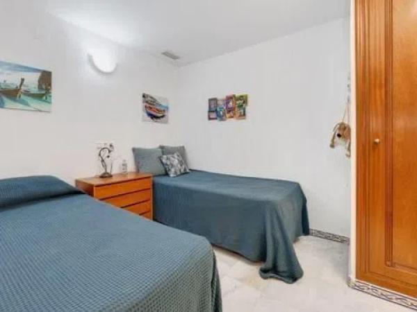 Piso en av. Roentgen, 3