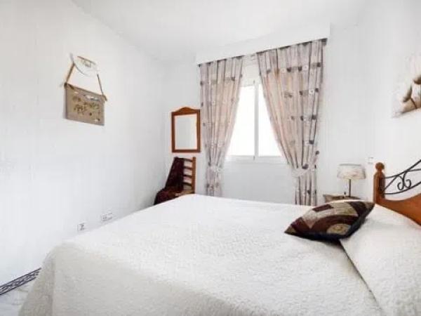 Piso en av. Roentgen, 3