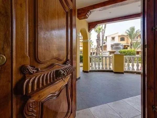 Piso en av. Roentgen, 3