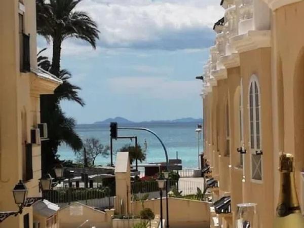 Piso en calle Guillermo Marconi, 5