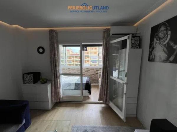 Estudio en avenida de los Holandeses