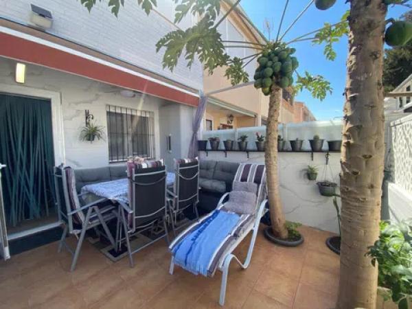 Dúplex en calle Almoradí