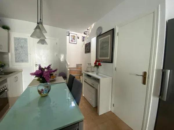 Dúplex en calle Almoradí