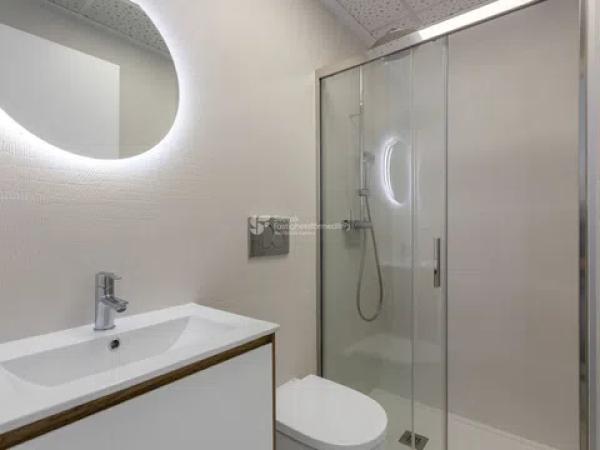 Piso en calle Ramón Gallud, 164