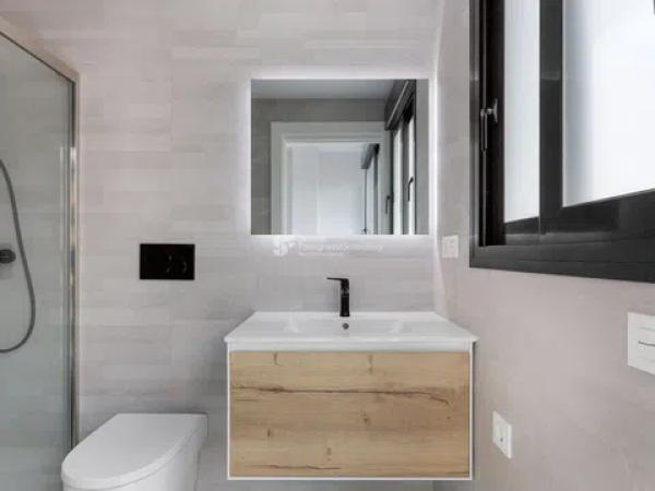 Piso en calle Ramón Gallud, 164